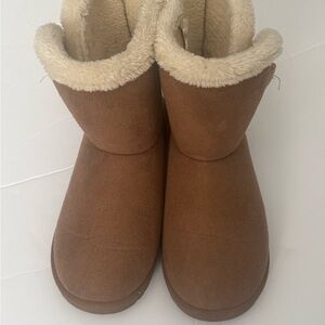 Cozy Brown Women's Boots